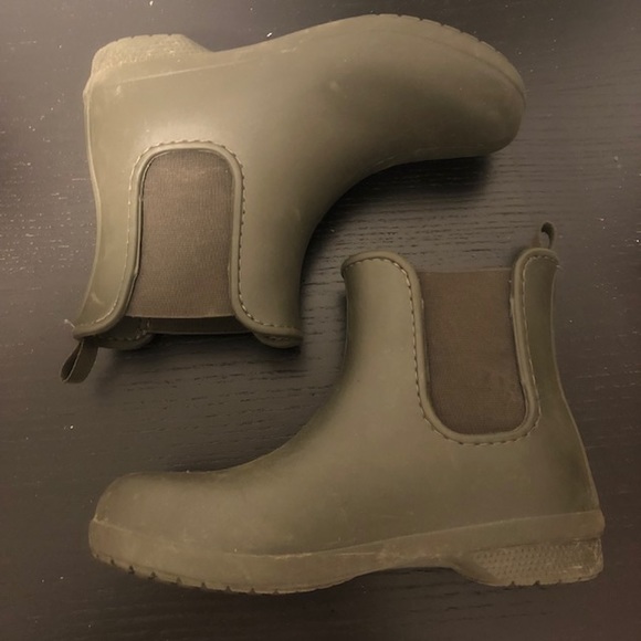 Crocs size 6 ankle boots - Picture 6 of 7